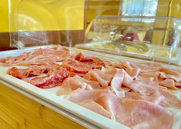 Отель Zanella Червия